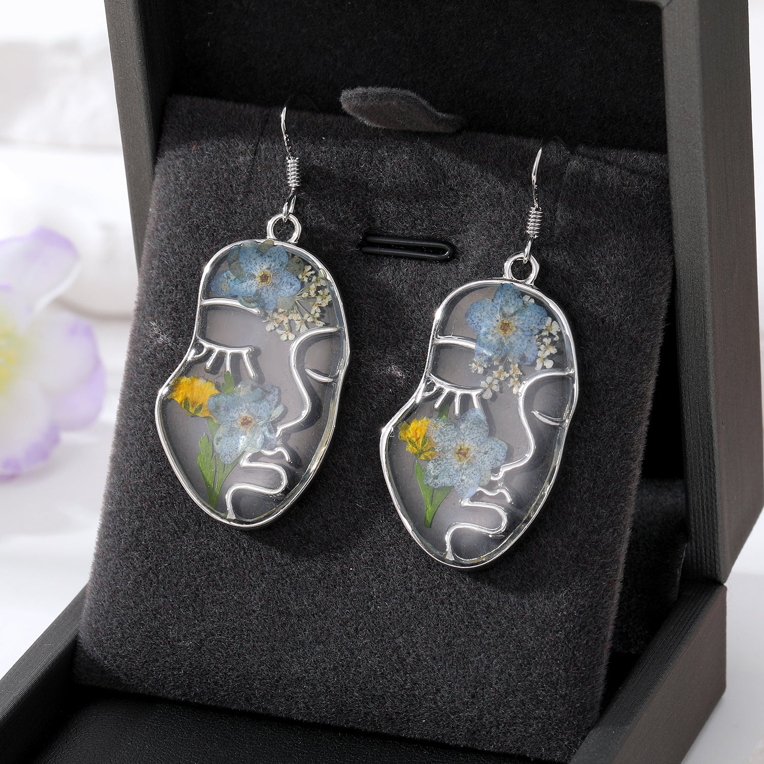 Wholesale 5PCS Creative Facial Natural Dry Flower Earrings